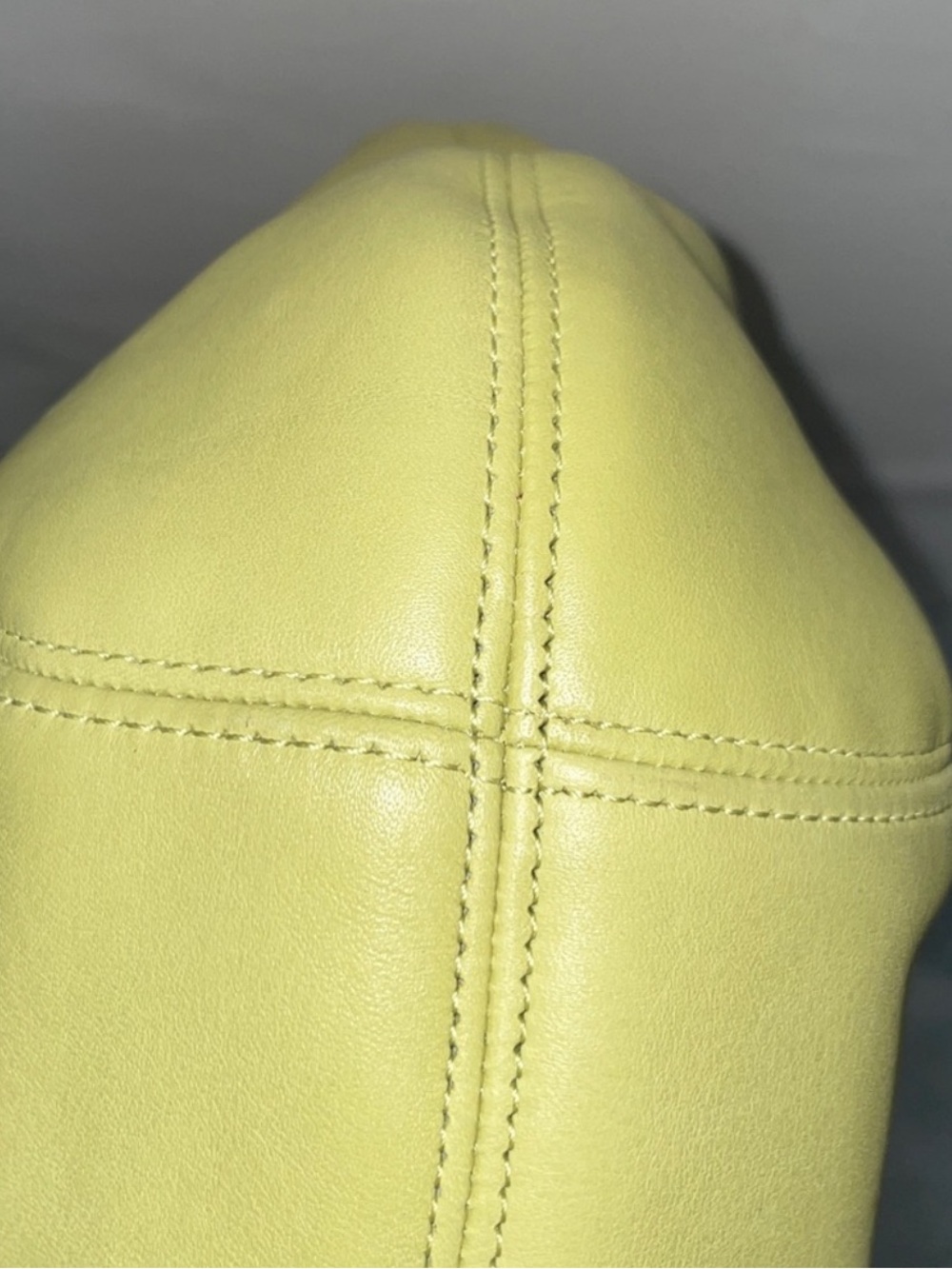 Vintage COACH Framed Pouch Shoulder Bag in Lime Green Glove Tanned Leather - Picture 8 of 14